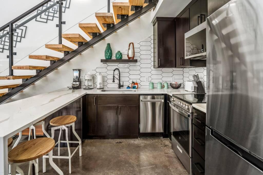 Quantum Tiny Loft At East End Revitalized Houston Eksteriør billede
