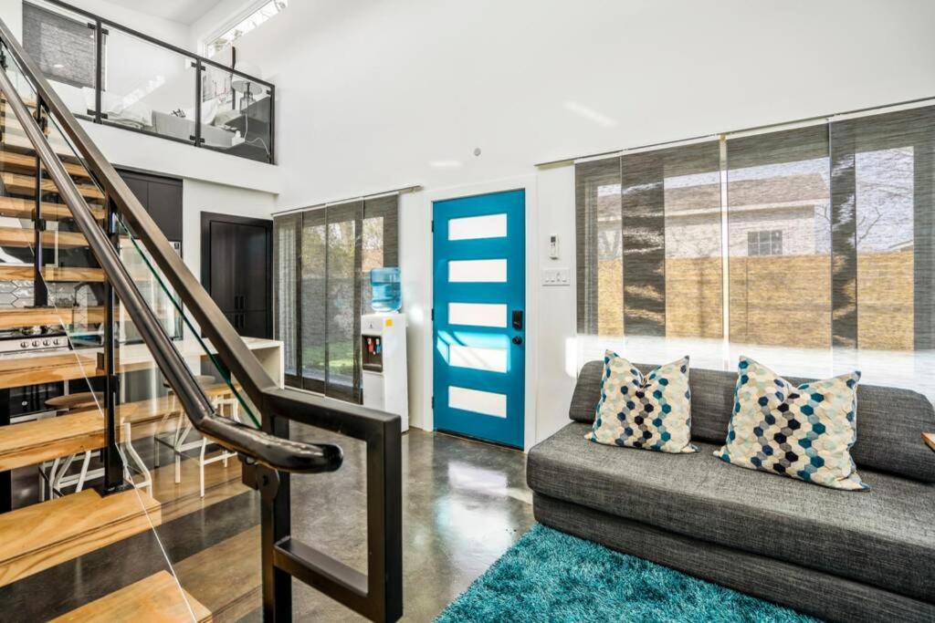 Quantum Tiny Loft At East End Revitalized Houston Eksteriør billede